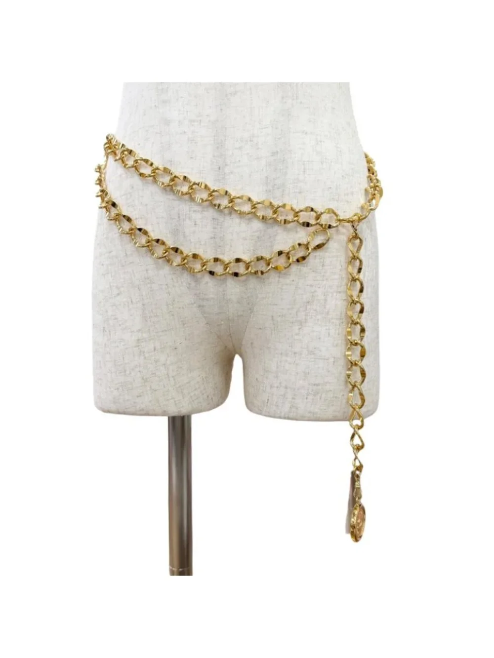 Chanel Vintage 31 Rue Cambon CC Logo Coin Motif Chain Belt Gold
